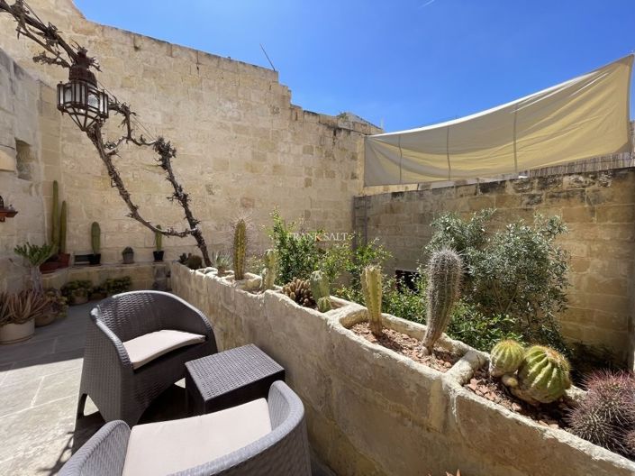 Image No.33-3 Bed Property for sale