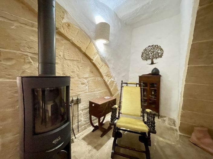 Image No.5-3 Bed Property for sale