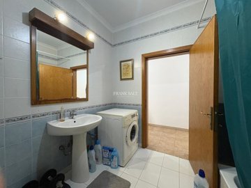 1794eda6-d8bc-4602-8d5d-e15d12075e13