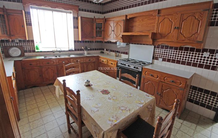 Image No.3-Propriété de 3 chambres à vendre à Birkirkara