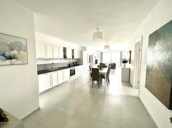 Image No.7-2 Bed Property for sale