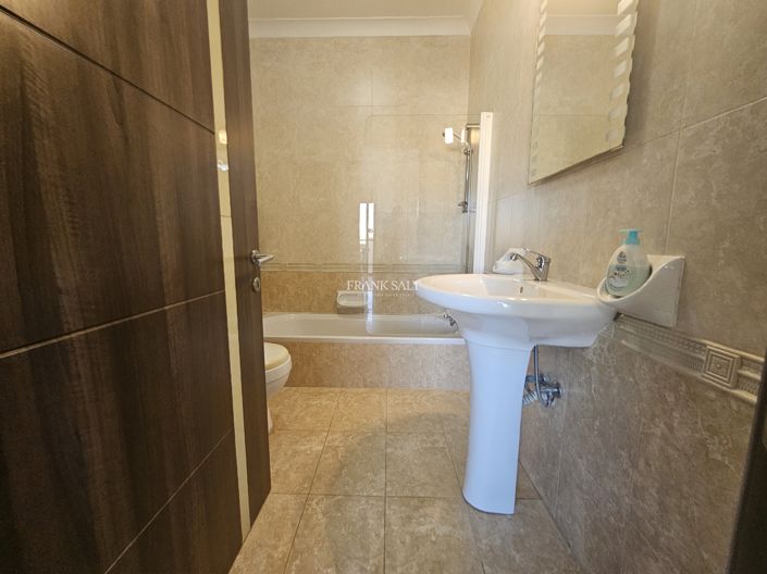 Image No.6-1 Bed Property for sale