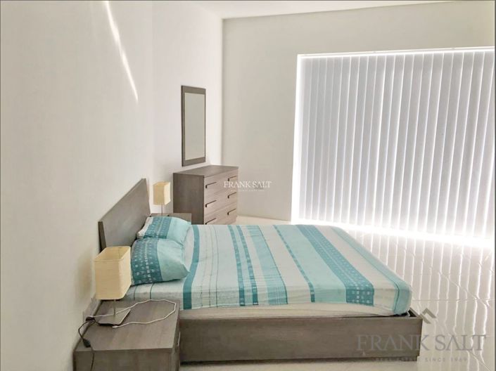 Image No.5-Propriété de 4 chambres à vendre à Sliema