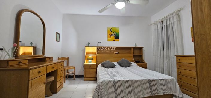 Image No.3-Propriété de 3 chambres à vendre à Xemxija
