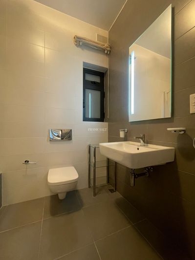 Image No.14-Propriété de 3 chambres à vendre à Malta