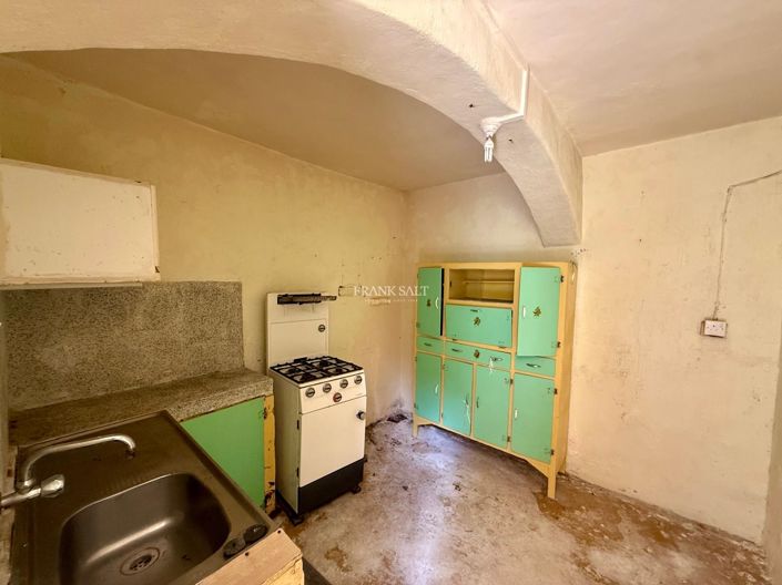 Image No.11-3 Bed Property for sale