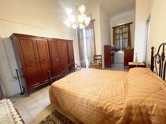 Image No.6-1 Bed Property for sale
