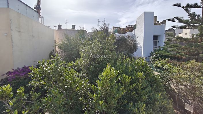 Image No.9-4 Bed Property for sale