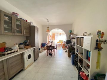 90fe089d-8116-441f-9ea2-f9a256931178