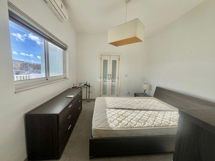 Image No.5-1 Bed Property for sale