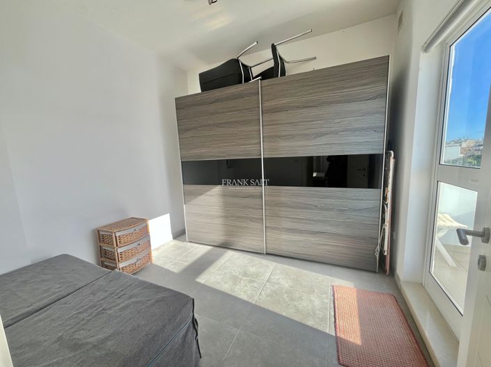 Image No.6-1 Bed Property for sale
