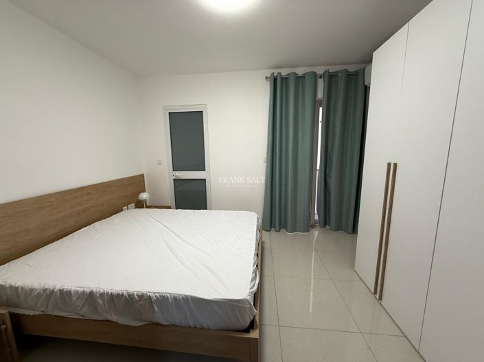 Image No.4-1 Bed Property for sale