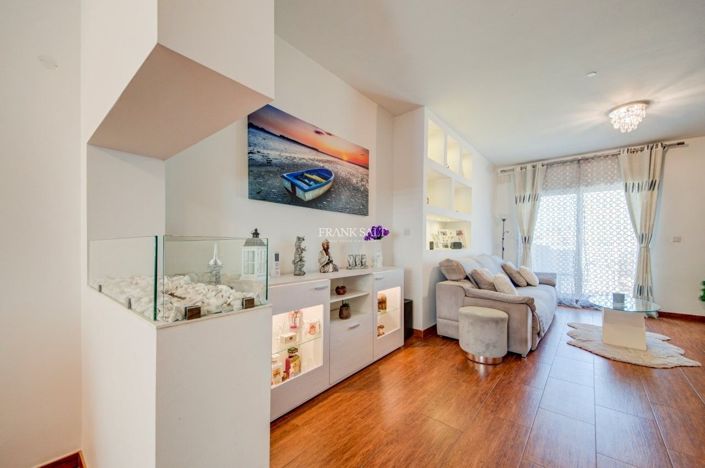 Image No.4-3 Bed Property for sale