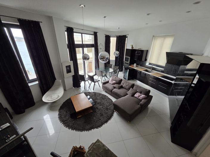 Image No.16-2 Bed Property for sale