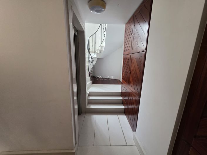 Image No.5-2 Bed Property for sale