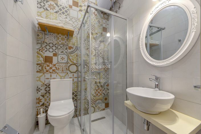 Image No.18-4 Bed Property for sale
