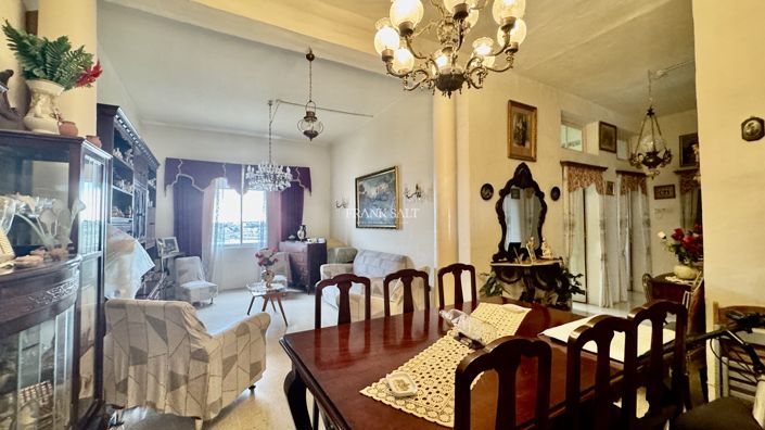Image No.20-3 Bed Property for sale