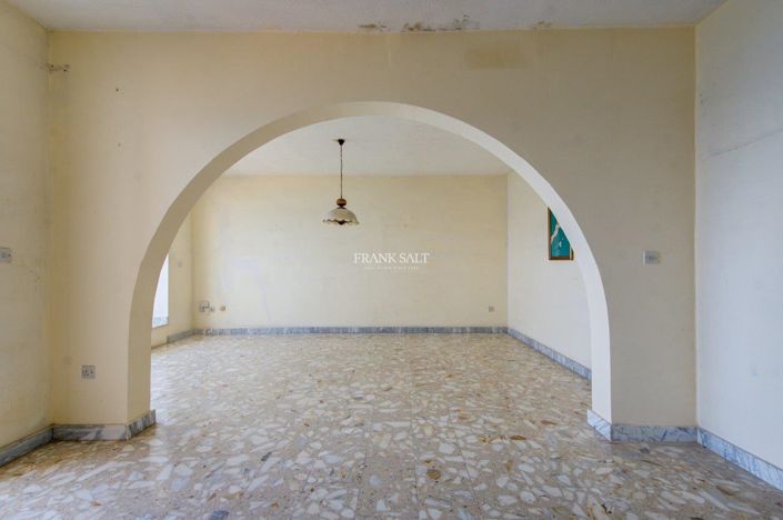 Image No.5-3 Bed Property for sale