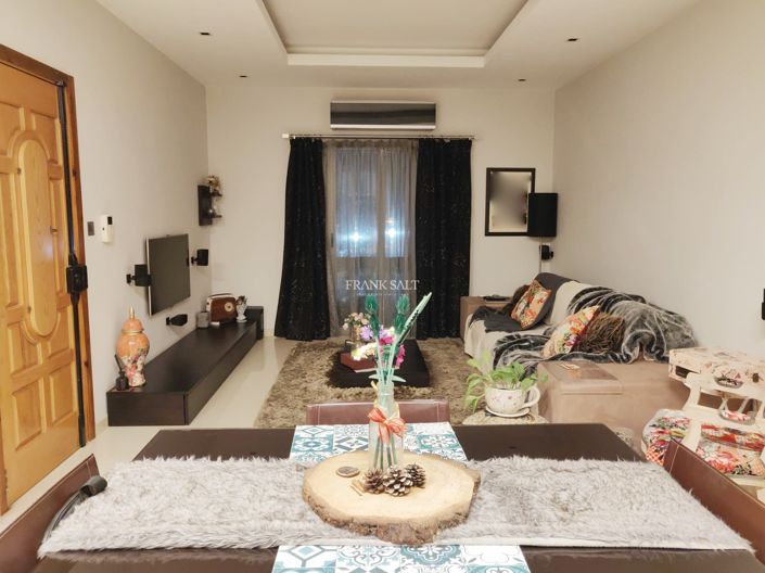 Image No.4-2 Bed Property for sale