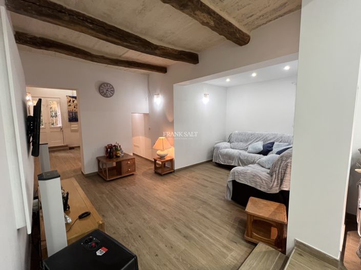 Image No.3-Propriété de 3 chambres à vendre à Hamrun