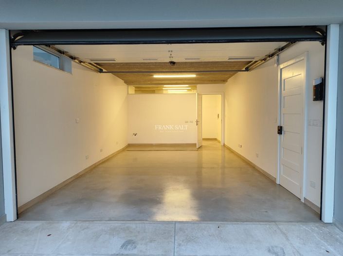 Image No.7-2 Bed Property for sale