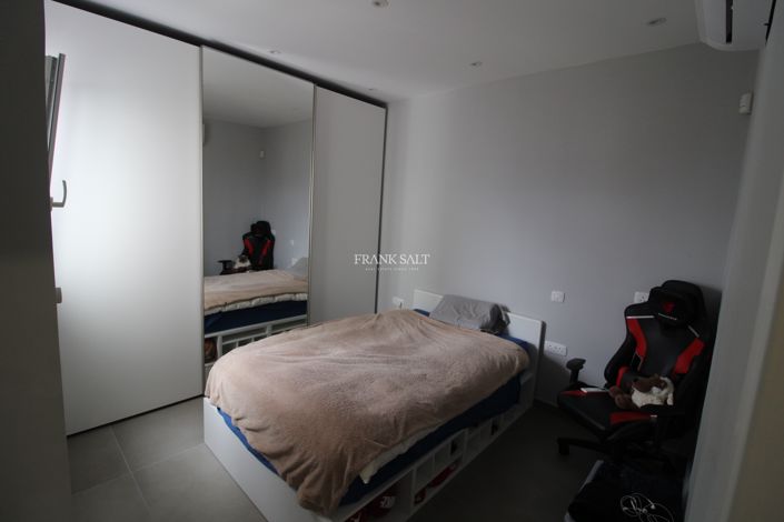 Image No.7-3 Bed Property for sale