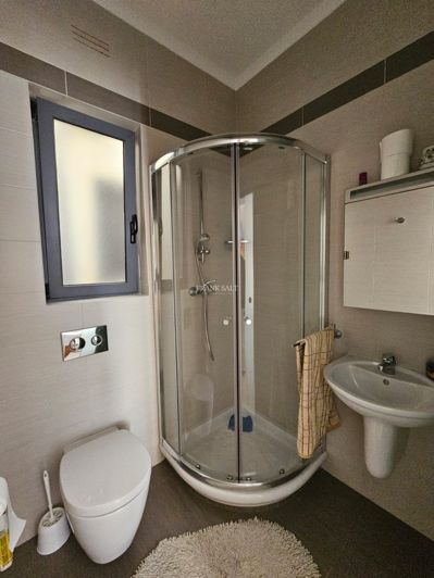 Image No.4-3 Bed Property for sale