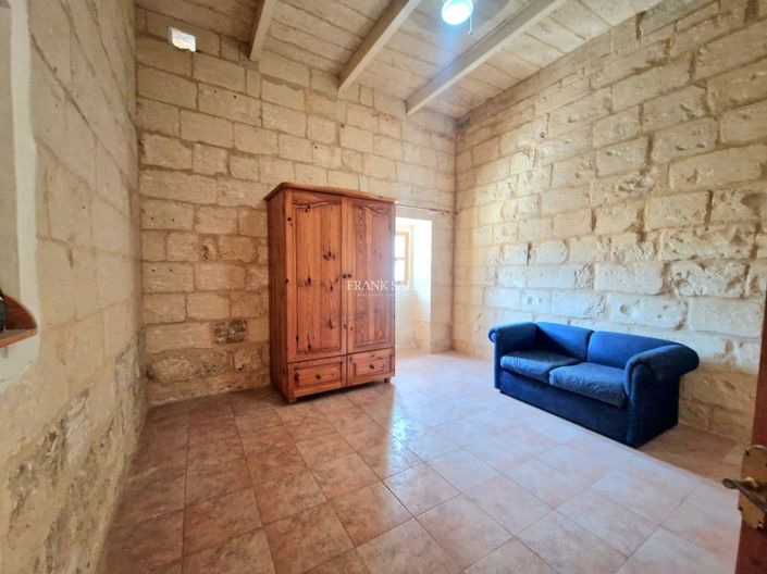 Image No.5-2 Bed Property for sale
