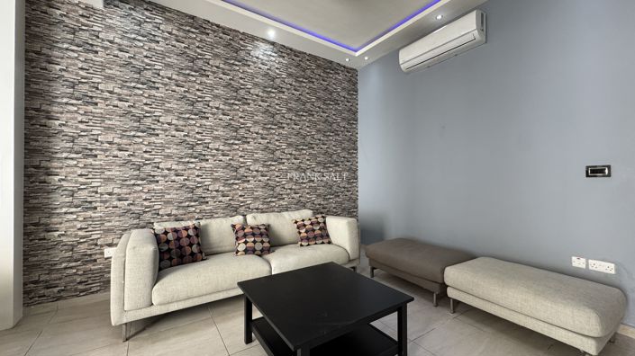 Image No.8-3 Bed Property for sale