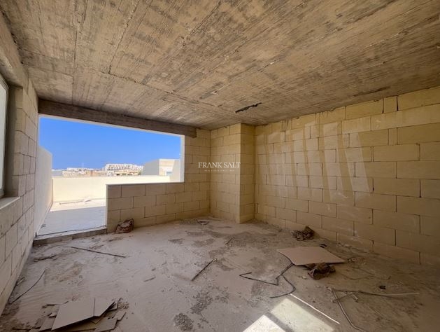 Image No.6-3 Bed Property for sale
