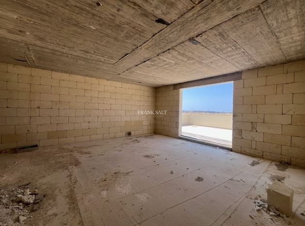 Image No.9-3 Bed Property for sale