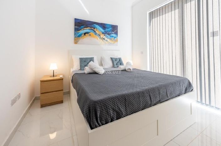 Image No.6-4 Bed Property for sale