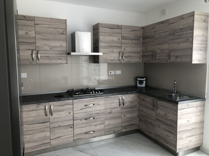 Image No.3-3 Bed Property for sale