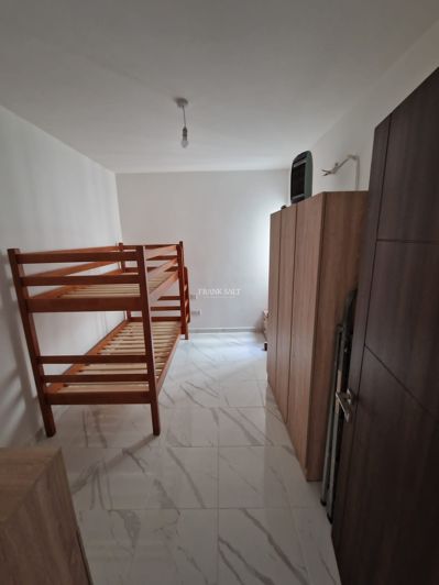 Image No.4-3 Bed Property for sale
