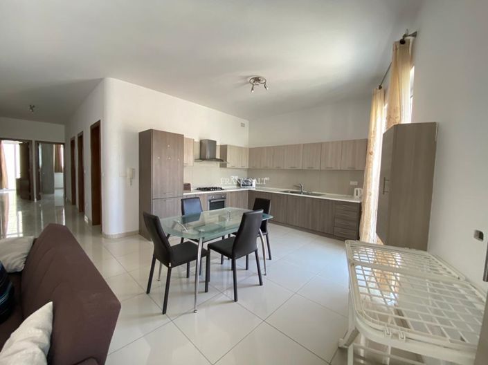 Image No.3-3 Bed Property for sale