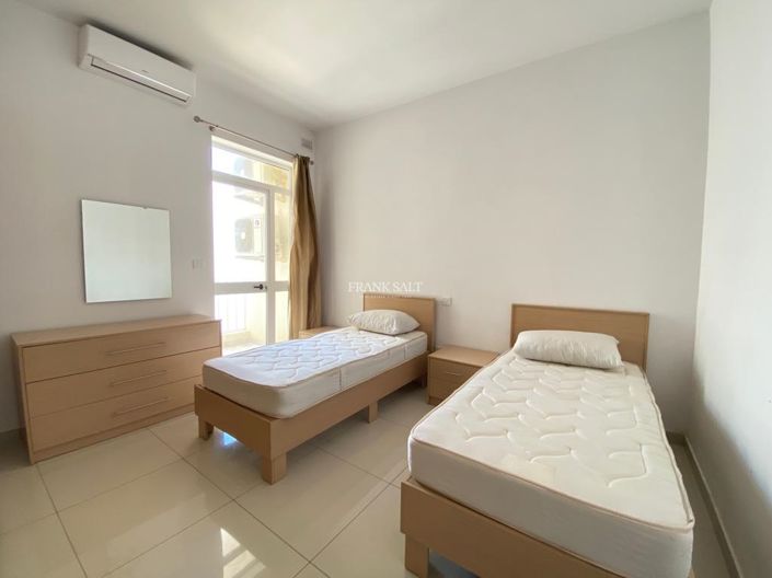 Image No.6-3 Bed Property for sale