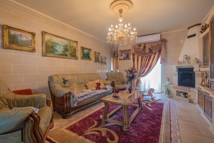 Image No.2-Propriété de 3 chambres à vendre à Msida