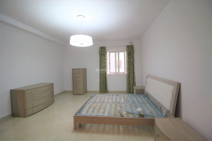 Image No.11-Propriété de 3 chambres à vendre à Sliema