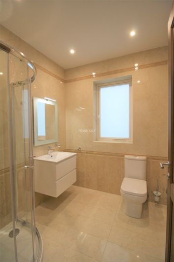 Image No.13-Propriété de 3 chambres à vendre à Sliema