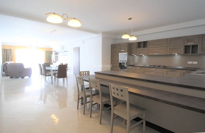 Image No.7-Propriété de 3 chambres à vendre à Sliema