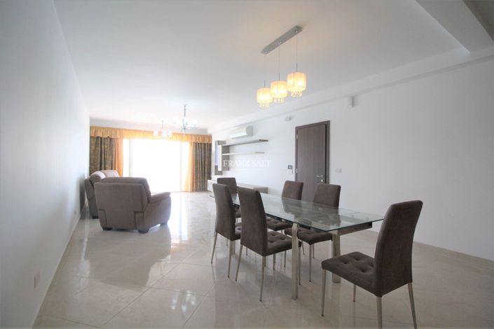 Image No.8-Propriété de 3 chambres à vendre à Sliema