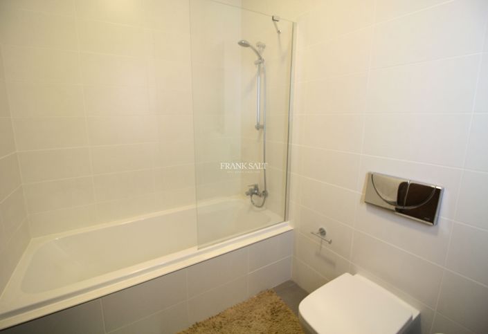 Image No.10-Propriété de 3 chambres à vendre à Malta
