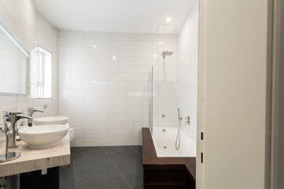 8f7d385e-f319-4190-be9a-d8185843adce