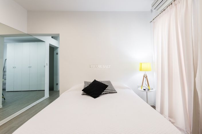 Image No.19-3 Bed Property for sale