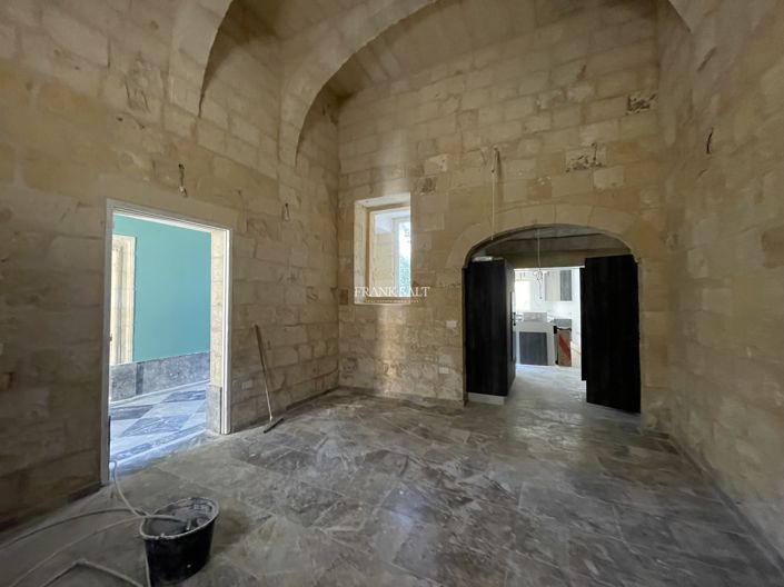 Image No.11-Propriété de 4 chambres à vendre à Luqa