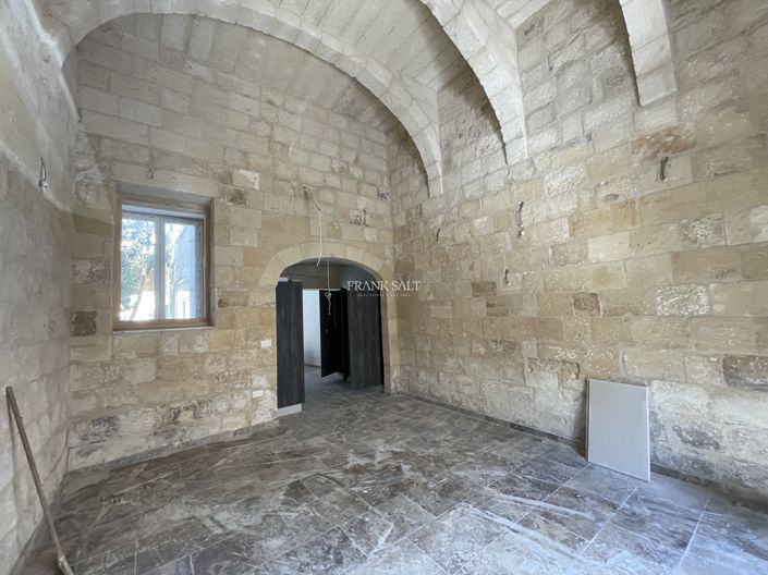 Image No.14-Propriété de 4 chambres à vendre à Luqa