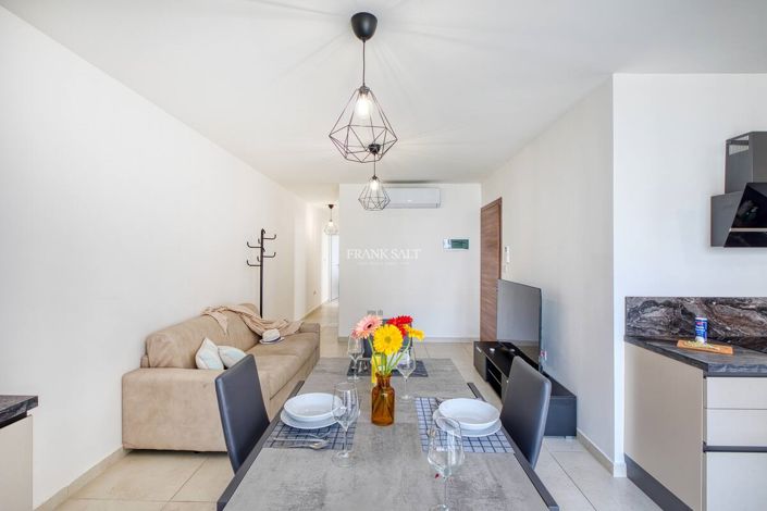 Image No.2-Propriété de 1 chambre à vendre à Gzira