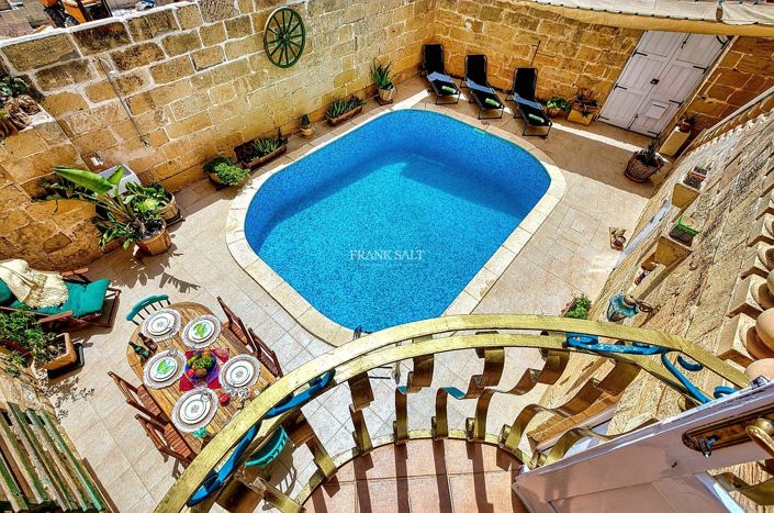Image No.3-Propriété de 5 chambres à vendre à Gharb