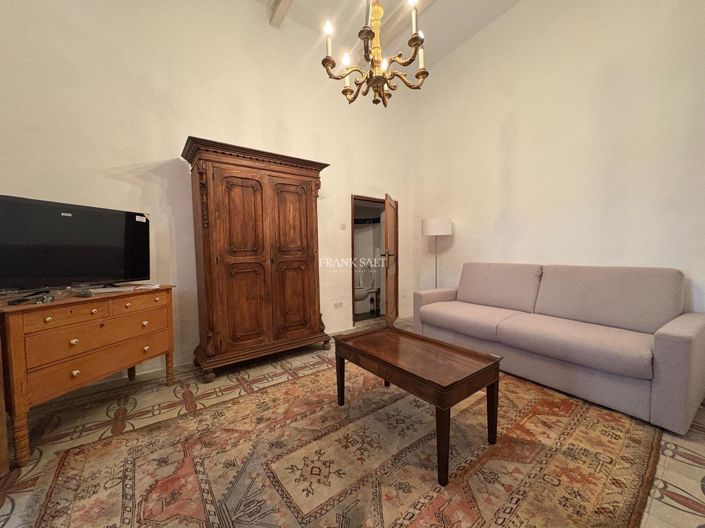 Image No.12-Propriété de 6 chambres à vendre à Senglea