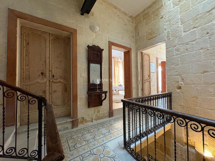 Image No.14-Propriété de 6 chambres à vendre à Senglea